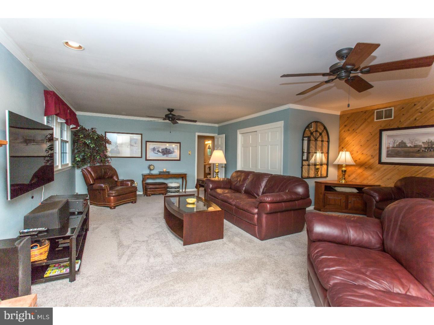 504 Ashland Ridge Road Hockessin, DE 19707 - Photo 16 of 25 Family Room