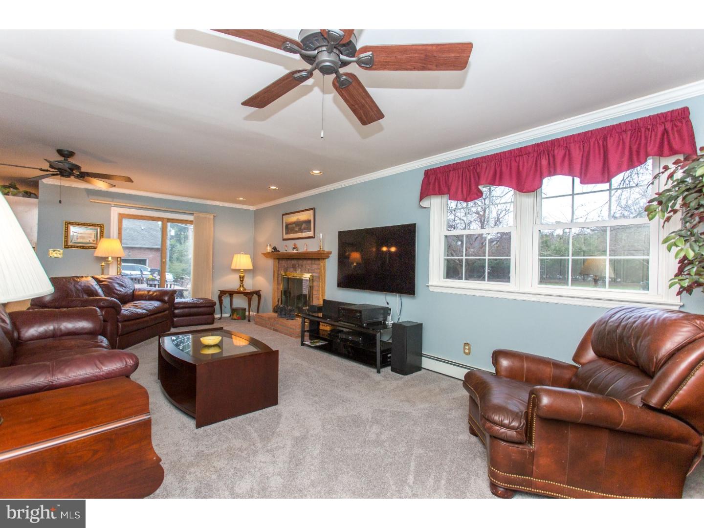 504 Ashland Ridge Road Hockessin, DE 19707 - Photo 18 of 25 Family Room