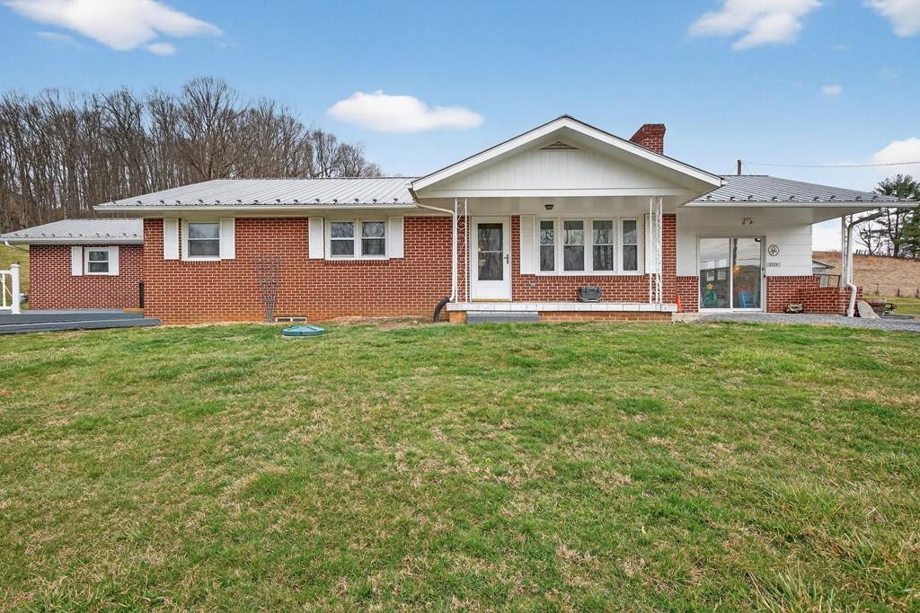 1729 Whitetop Road Chilhowie, VA 24319 - Photo 1 of 37 Gallery Image 1