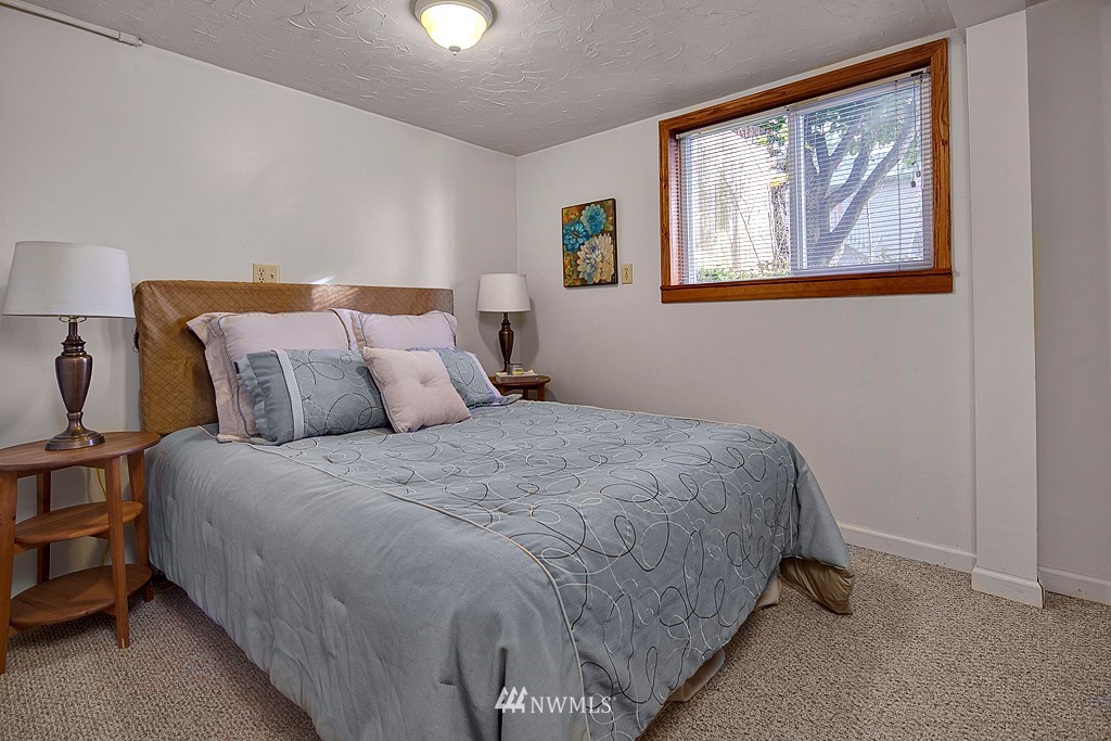 4322 Southwest 100th Street Seattle, WA 98136 - Photo 14 of 15 Gallery Image 14