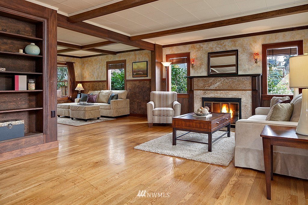 4322 Southwest 100th Street Seattle, WA 98136 - Photo 5 of 15 Gallery Image 5