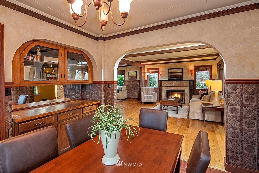 4322 Southwest 100th Street Seattle, WA 98136 - Photo 9 of 15 Gallery Image 9