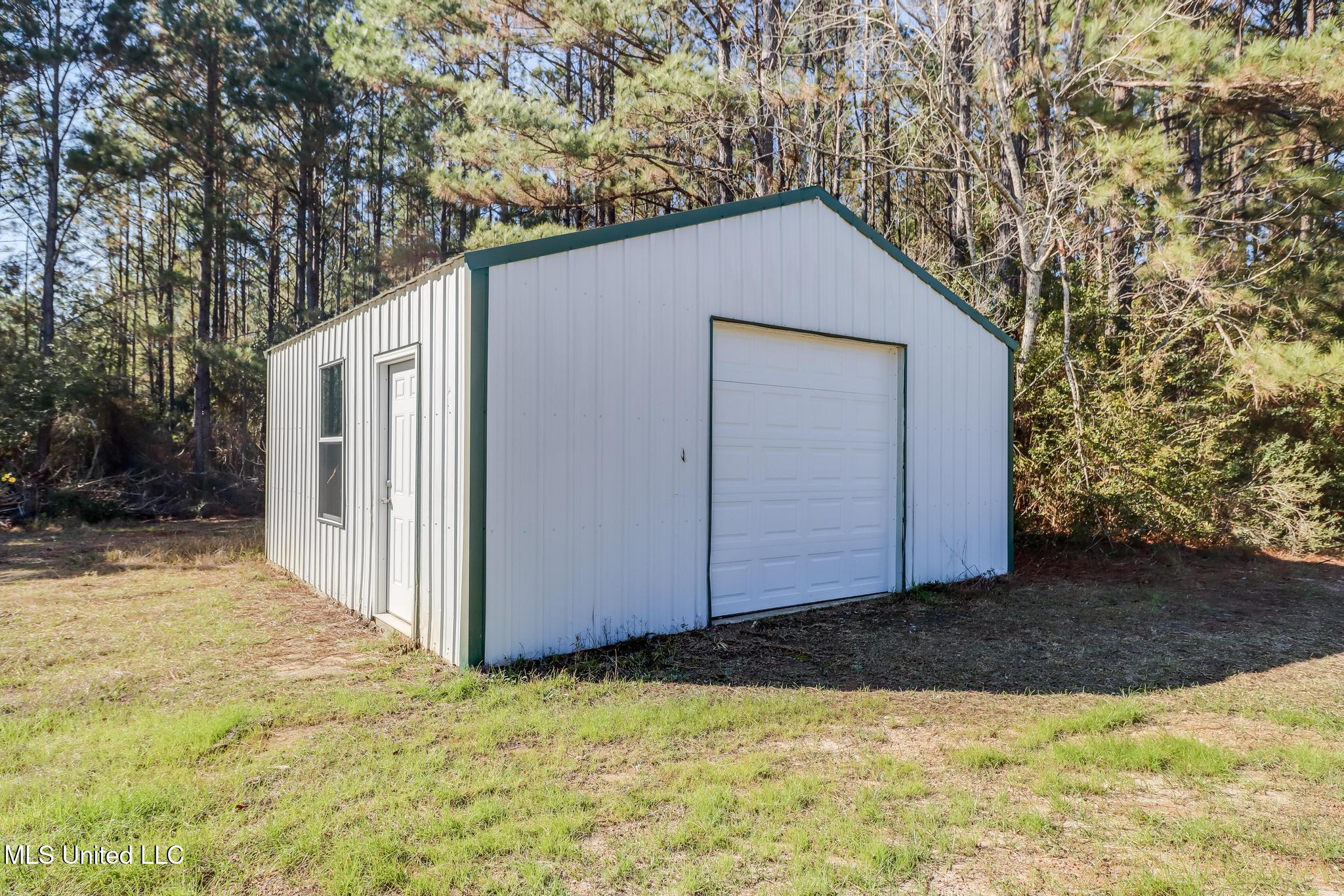 6590 Dummy Line Road Picayune, MS 39466 - Photo 24 of 26 IMG_0412-Edit