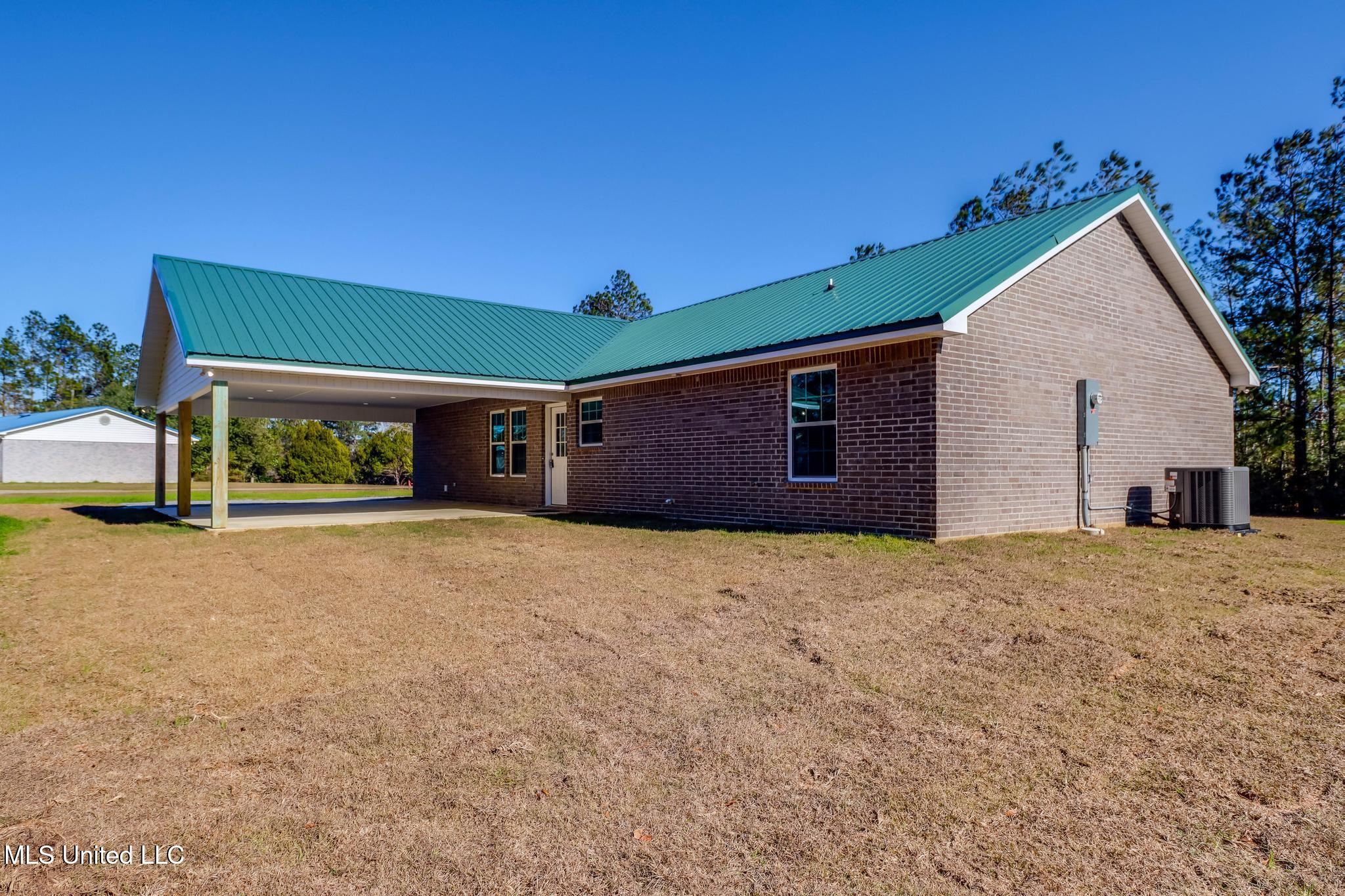 6590 Dummy Line Road Picayune, MS 39466 - Photo 4 of 26 IMG_0415-Edit