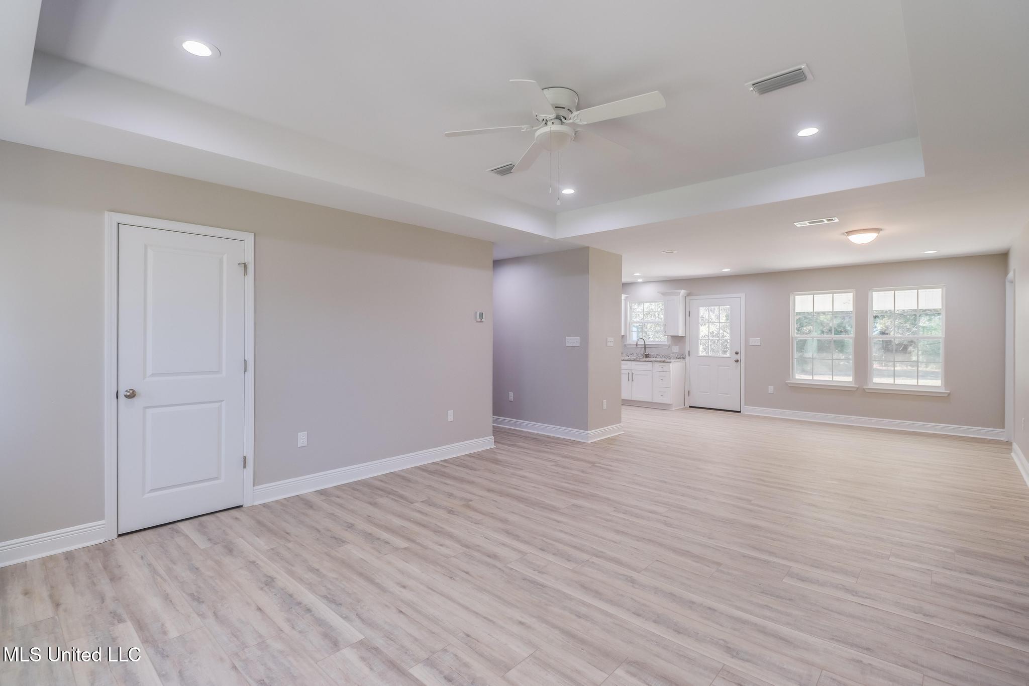 6590 Dummy Line Road Picayune, MS 39466 - Photo 8 of 26 IMG_0349-Edit