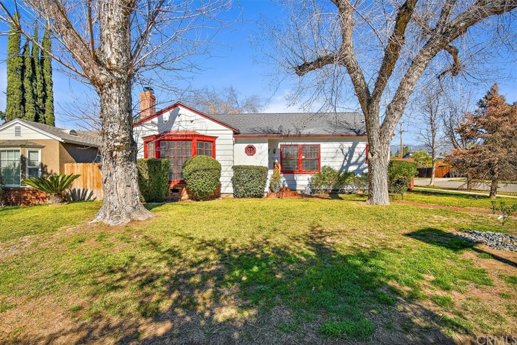 939 East Colton Avenue Redlands, CA 92374 - Photo 23 of 34