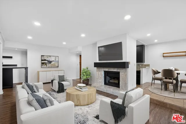 $525,000 | 12940 Riverside Drive, Unit 101, Sherman Oaks, CA 91423