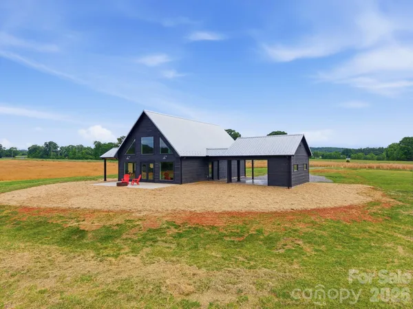 $789,900 | 211 Race Path Road, Union Grove, NC 28689