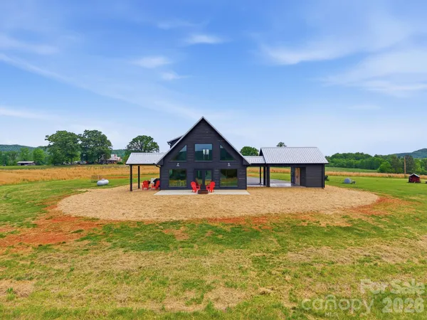 $789,900 | 211 Race Path Road, Union Grove, NC 28689