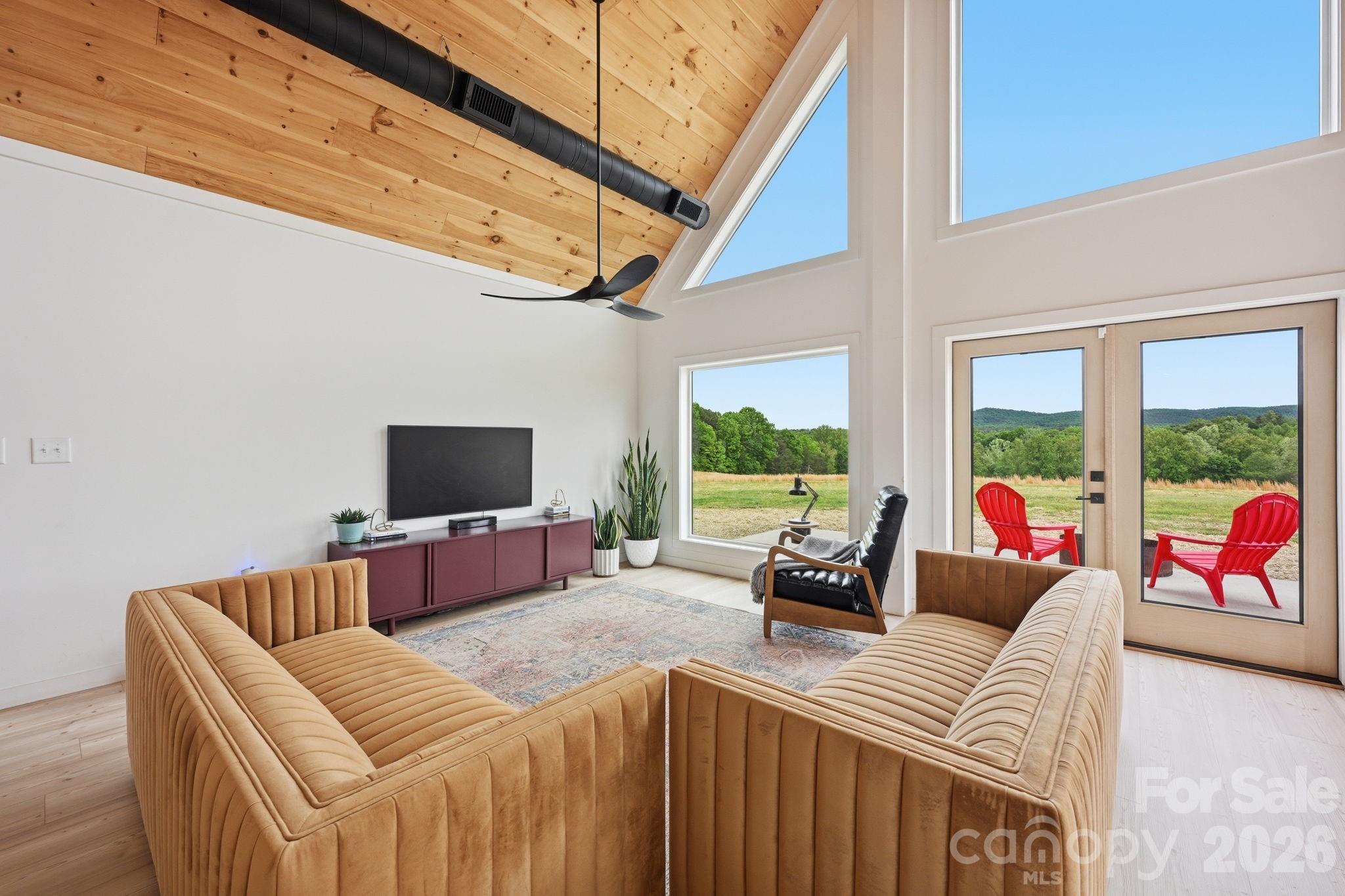 211 Race Path Road Union Grove, NC 28689 - Photo 6 of 44