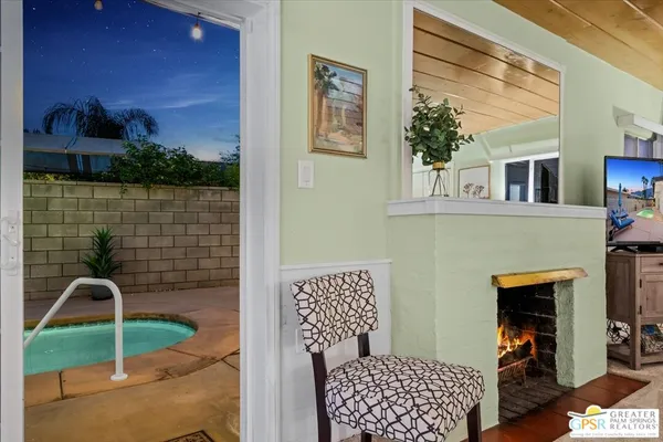 $875,000 | 572 North Calle Marcus, Palm Springs, CA 92262