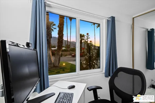$875,000 | 572 North Calle Marcus, Palm Springs, CA 92262