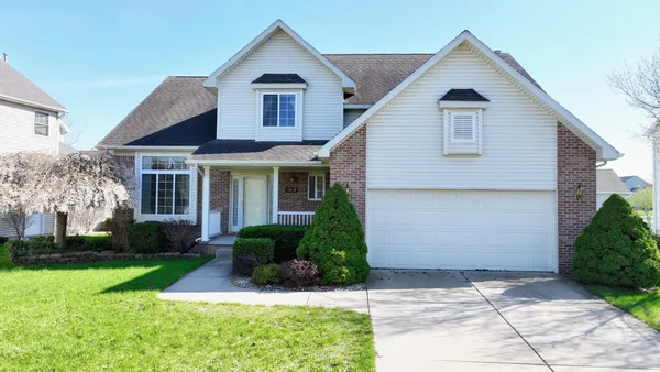 $379,000 | 1408 Abbey Lane, Mount Pleasant, MI 48858