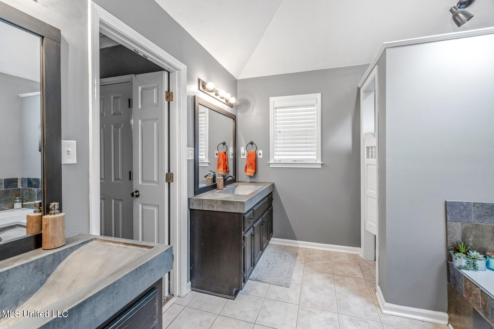 6643 Hummingbird Cove Olive Branch, MS 38654 - Photo 29 of 35 IMG_0819