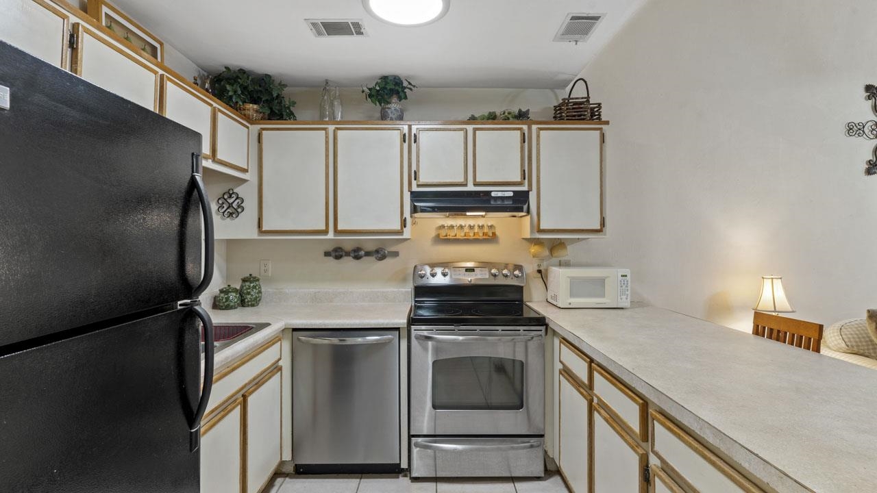 1808 Jackson Bluff Road, Unit D Tallahassee, FL 32304 - Photo 5 of 30 Gallery Image 5