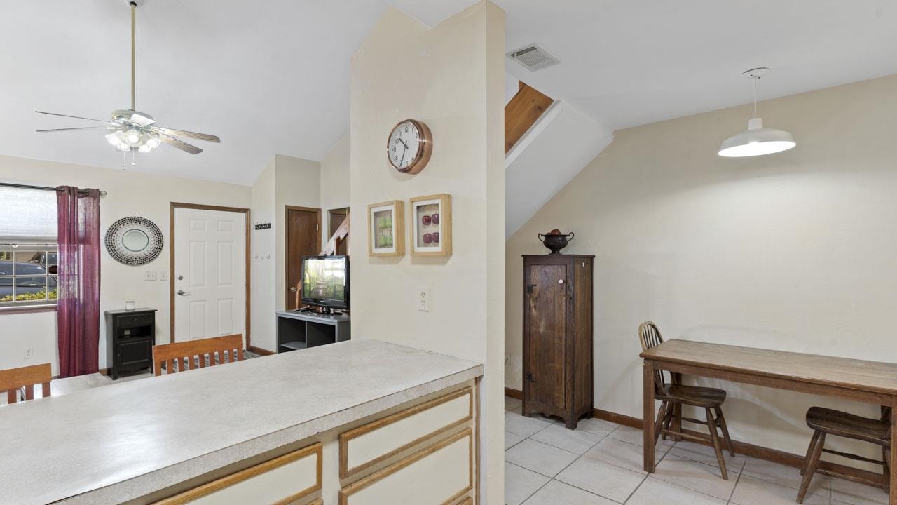 1808 Jackson Bluff Road, Unit D Tallahassee, FL 32304 - Photo 6 of 30 Gallery Image 6