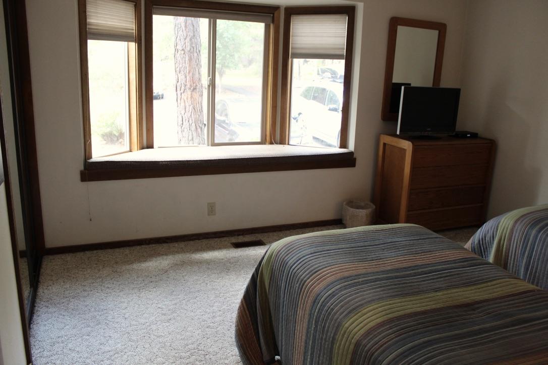 57324-11a2 Beaver Ridge Loop Sunriver, OR 97707 - Photo 9 of 19 9-Gbed-R11