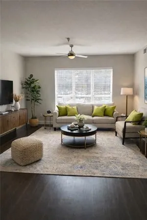 $2,921 | 1535 Canal Street, Unit 731, New Orleans, LA 70112