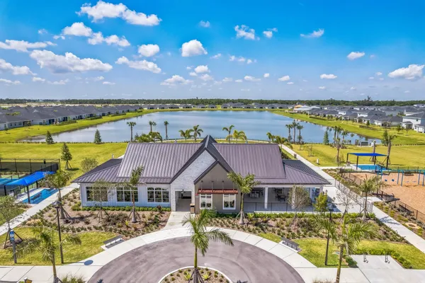 $575,705 | 10653 Northwest Suncrest Loop Port Street, Port St. Lucie, FL 34987