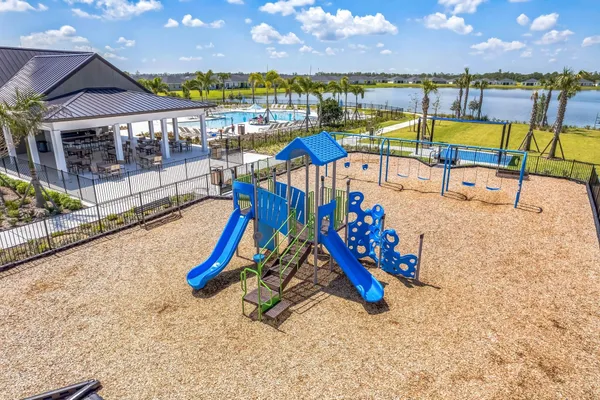 $575,705 | 10653 Northwest Suncrest Loop Port Street, Port St. Lucie, FL 34987