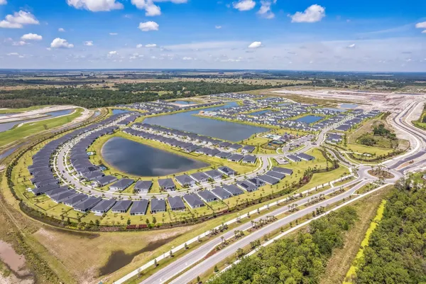 $575,705 | 10653 Northwest Suncrest Loop Port Street, Port St. Lucie, FL 34987