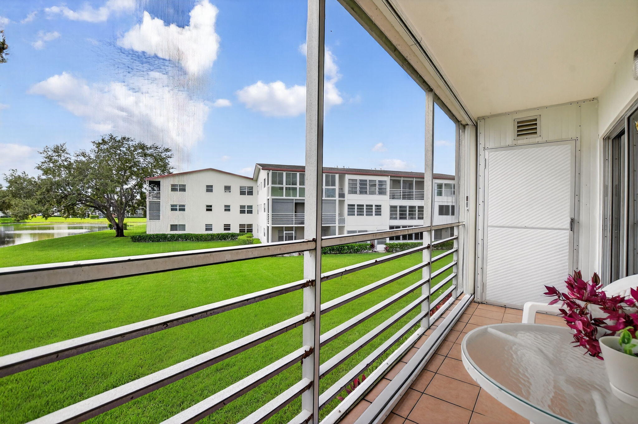 27 Fanshaw A Boca Raton, FL 33434 - Photo 24 of 26 24-web-or-mls-025_DSC_2896