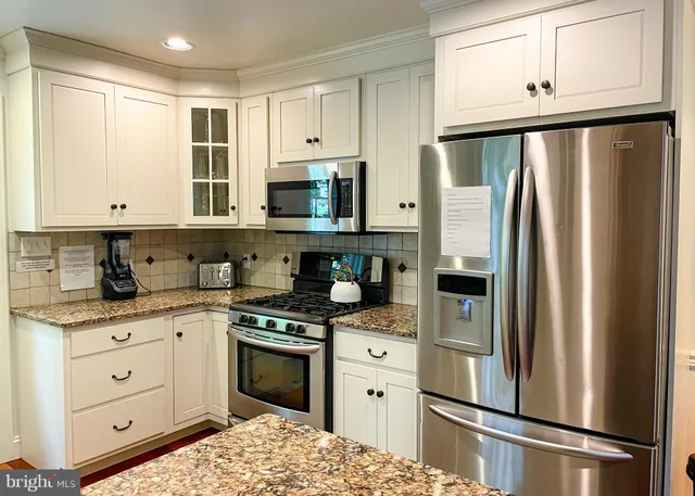 $300,000 | 11 Fernwood Drive, Strasburg, PA 17579