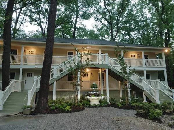 $1,300 | 425 Depre Street, Unit C, Mandeville, LA 70448