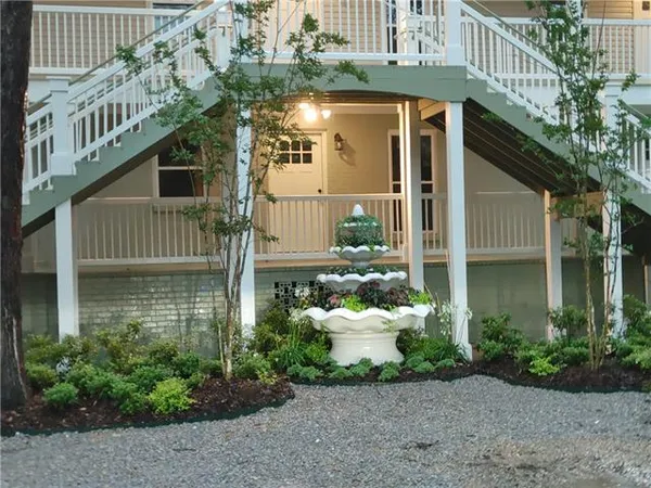 $1,300 | 425 Depre Street, Unit C, Mandeville, LA 70448