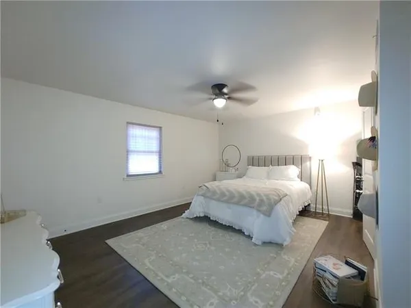 $1,300 | 425 Depre Street, Unit C, Mandeville, LA 70448
