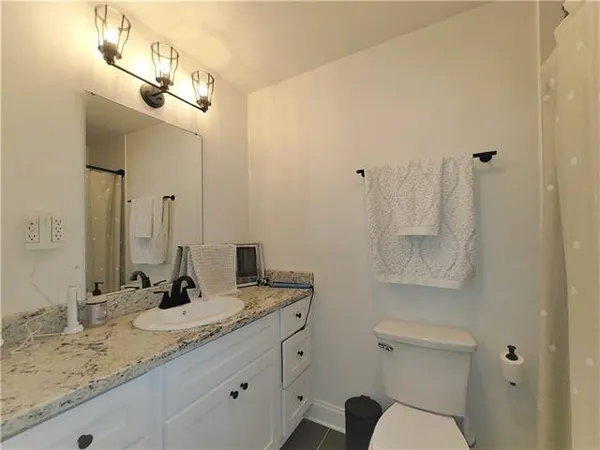 $1,300 | 425 Depre Street, Unit C, Mandeville, LA 70448