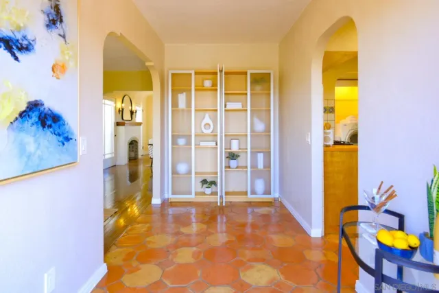 $1,199,000 | 4576 44th Street, San Diego, CA 92115