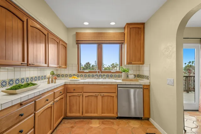 $1,199,000 | 4576 44th Street, San Diego, CA 92115