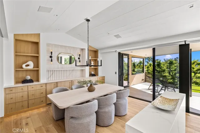 $4,795,000 | 1075 Granville Drive, Newport Beach, CA 92660