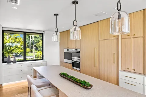 $4,795,000 | 1075 Granville Drive, Newport Beach, CA 92660