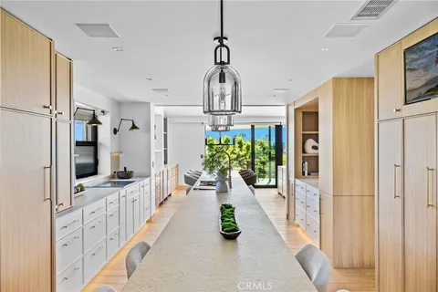 $4,795,000 | 1075 Granville Drive, Newport Beach, CA 92660