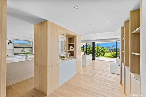 $4,795,000 | 1075 Granville Drive, Newport Beach, CA 92660