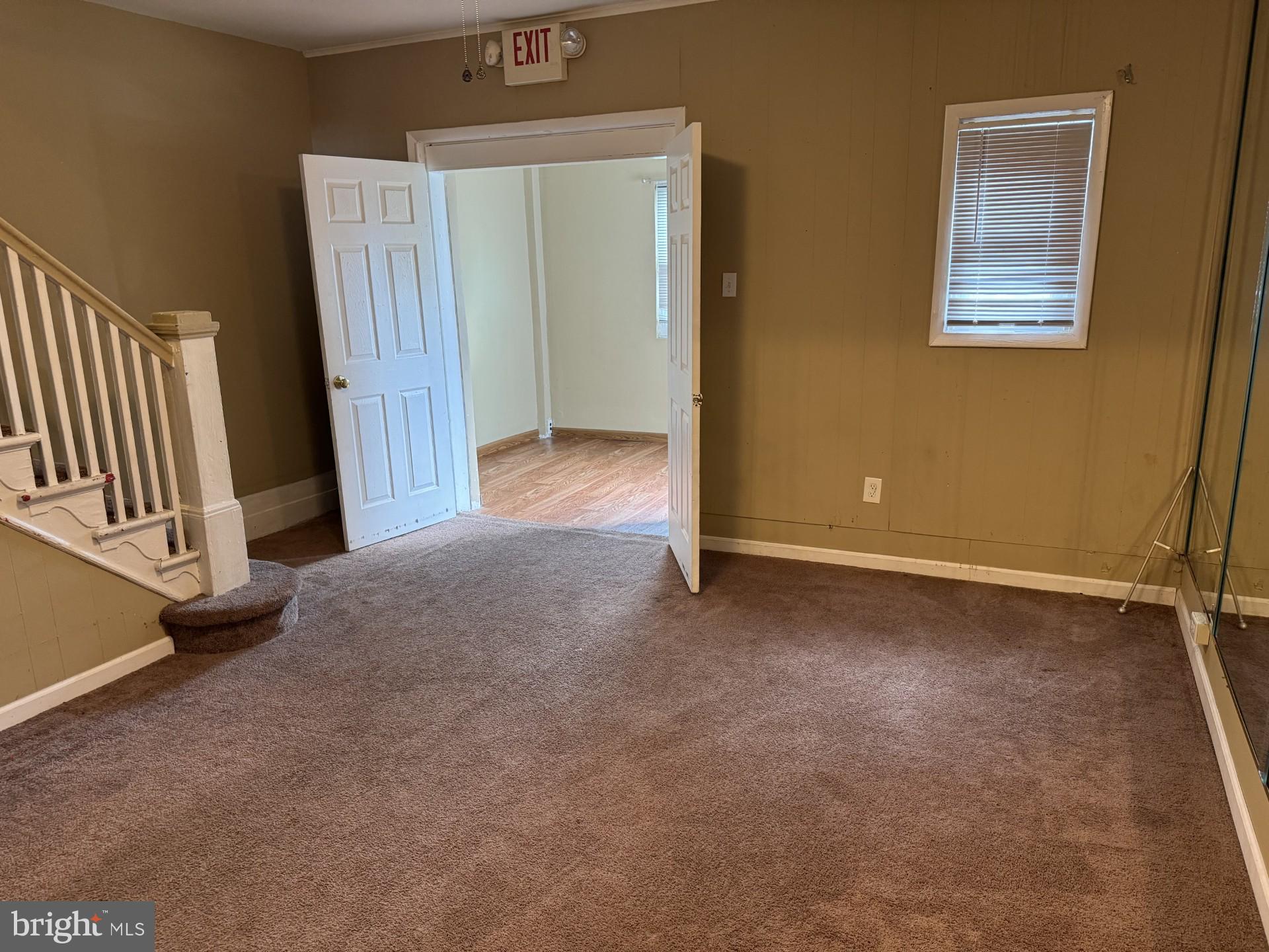 927 Keystone Road Chester, PA 19013 - Photo 3 of 26 Livingroom