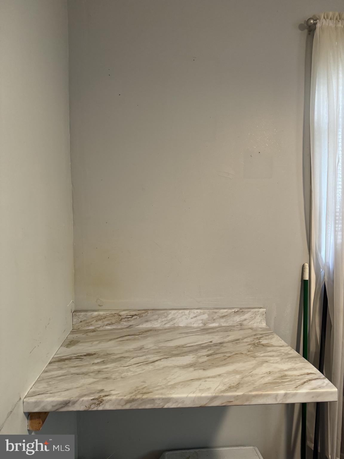 927 Keystone Road Chester, PA 19013 - Photo 9 of 26 Kitchen