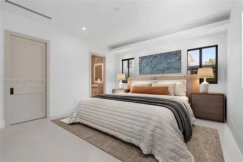 $2,736,000 | 6221 Southwest 60th Street, South Miami, FL 33143