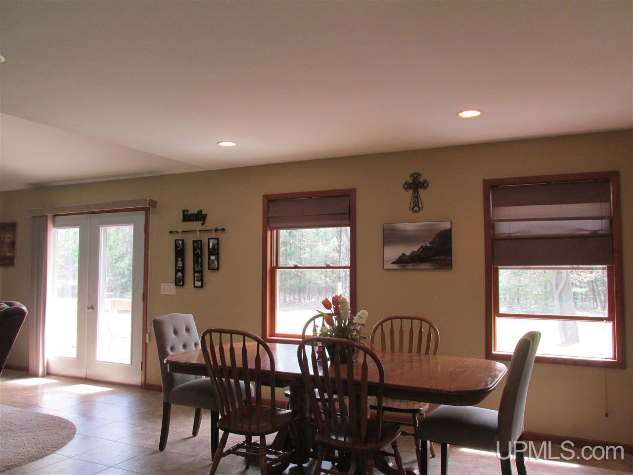 6388 L L.5 Road Gladstone, MI 49837 - Photo 12 of 49