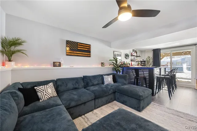 $279,900 | 8025 Bamm Hollow Road, Clay, NY 13041