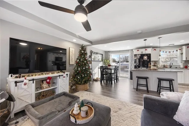 $279,900 | 8025 Bamm Hollow Road, Clay, NY 13041