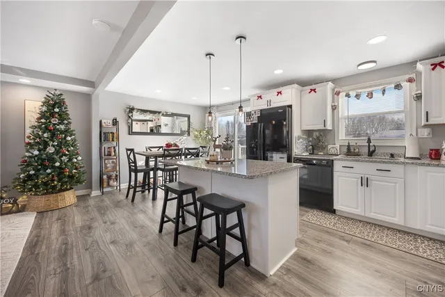 $279,900 | 8025 Bamm Hollow Road, Clay, NY 13041