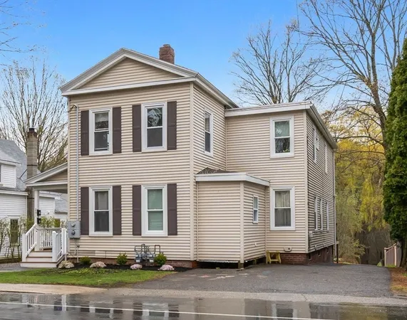 $725,000 | 291 Main Street, Amesbury, MA 01913