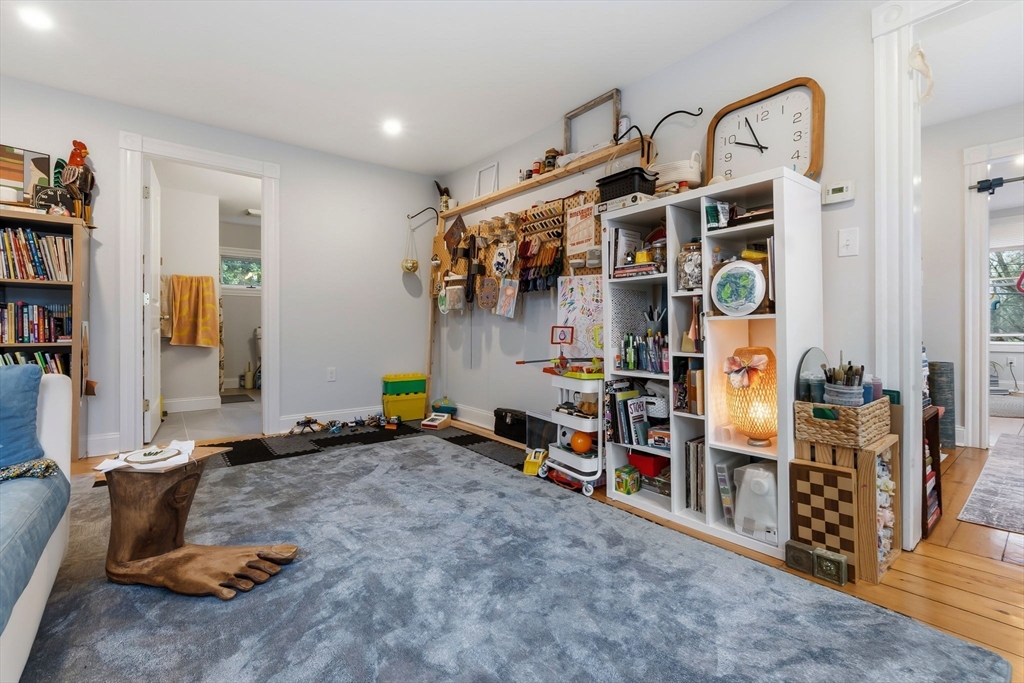 291 Main Street Amesbury, MA 01913 - Photo 13 of 42