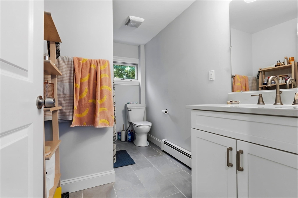 291 Main Street Amesbury, MA 01913 - Photo 14 of 42