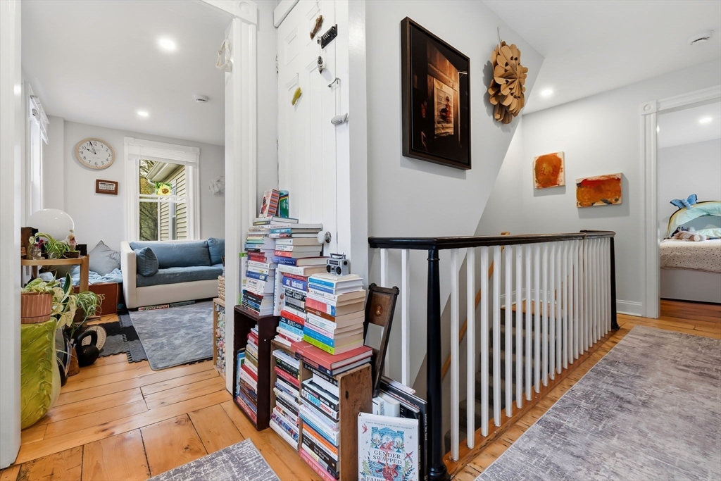 291 Main Street Amesbury, MA 01913 - Photo 16 of 42
