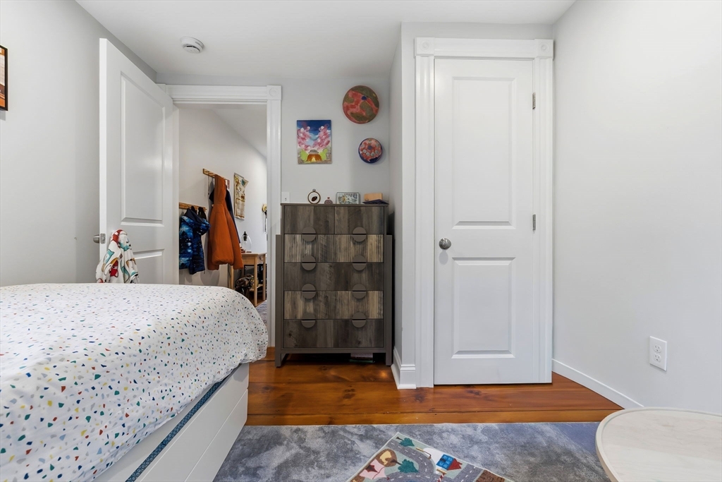 291 Main Street Amesbury, MA 01913 - Photo 17 of 42