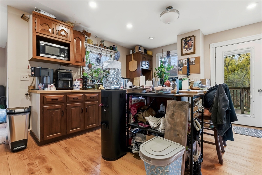 291 Main Street Amesbury, MA 01913 - Photo 28 of 42